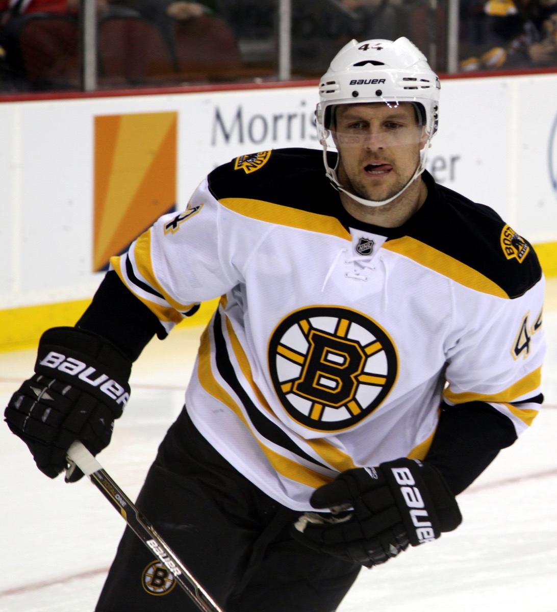 Dennis Seidenberg on the ice in a Boston Bruins jersey